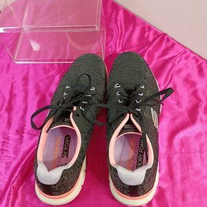 Skechers Flex Lite Women's Size 10 Running Shoes Memory Foam Pink/Black.